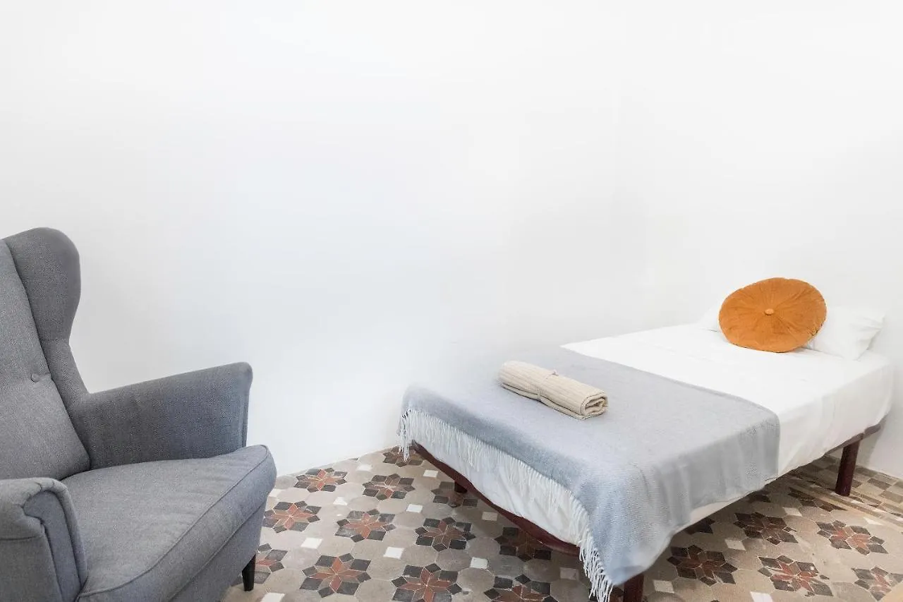 B-Garden Bcn Hostel Barcelona 0*,