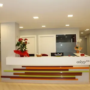 Gasthuis Aslyp 114, Barcelona